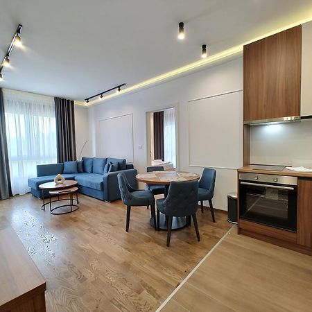 兹拉蒂博尔Velika Recepcija Cc Magnet公寓式酒店 外观 照片