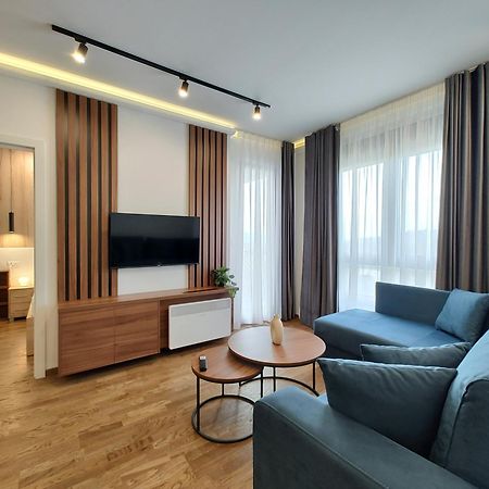兹拉蒂博尔Velika Recepcija Cc Magnet公寓式酒店 外观 照片